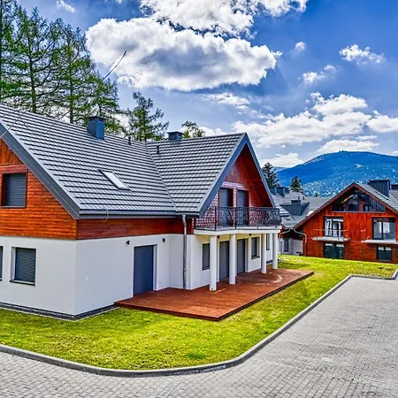 & Sky By Royal Aparts Apartment *